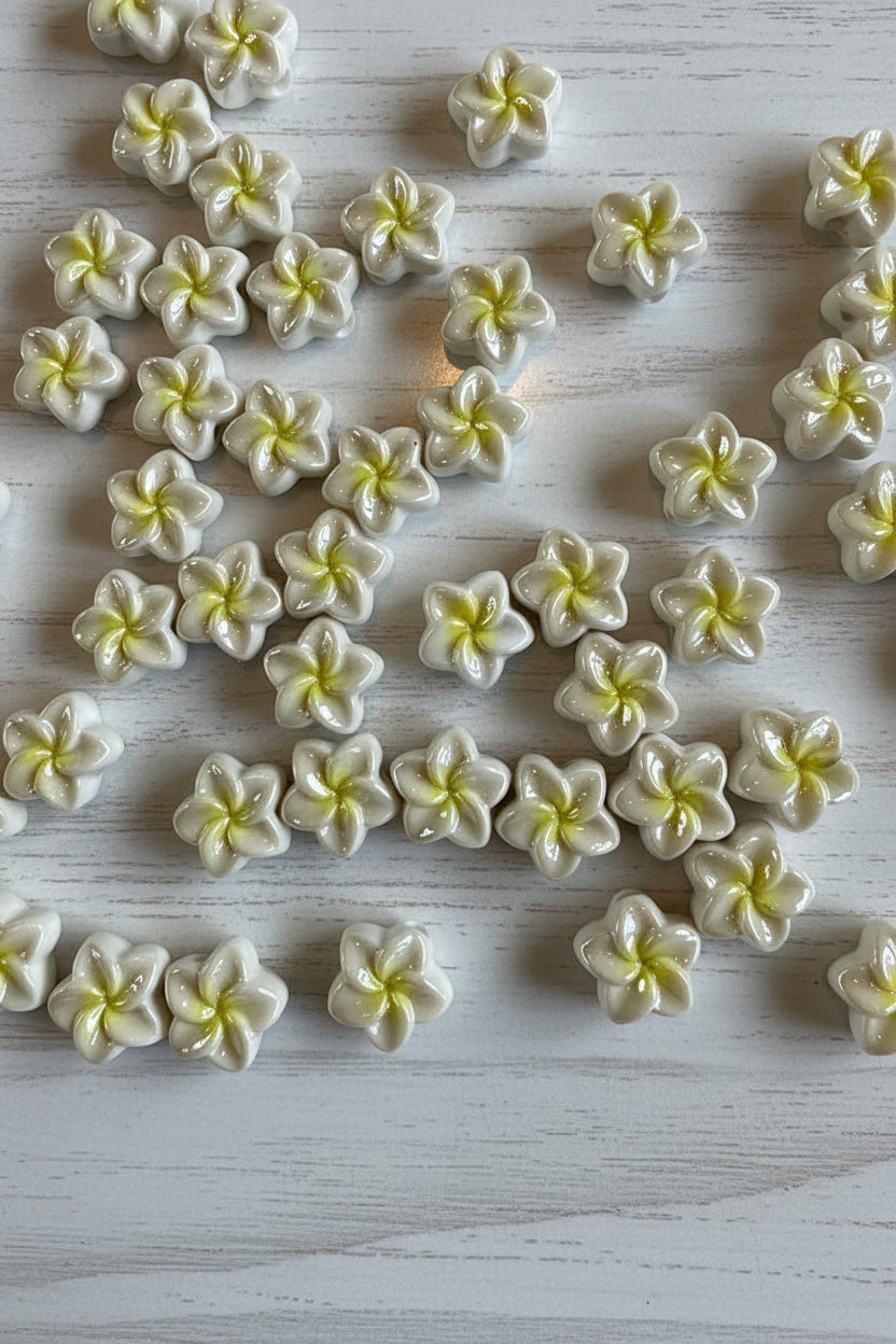 Ceramic feel flower beads for beadable pens and keychains – pack of 10
