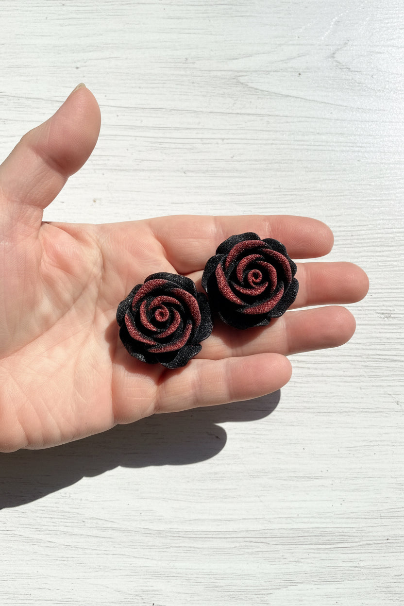 35mm Red and Black Glitter Resin Roses - sold individually