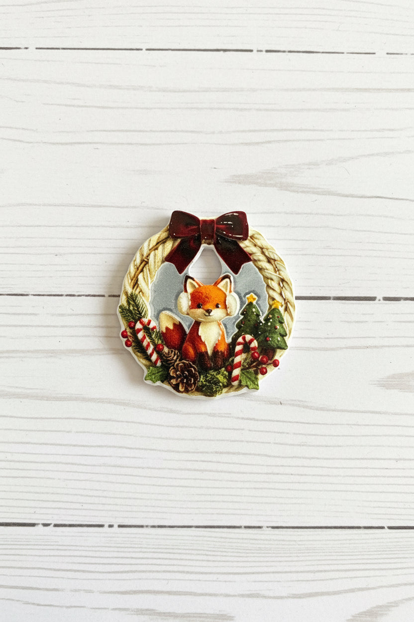 Acrylic Christmas wreath bead with cute animal and gingerbread design – sold individually