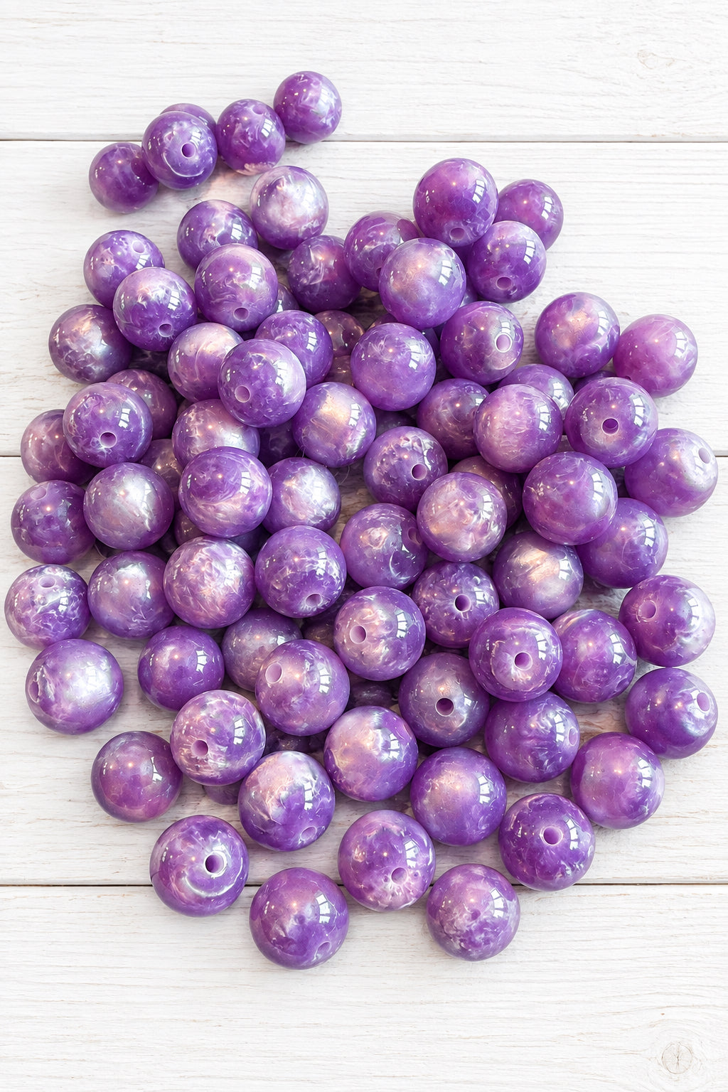 Pack of 5 pearlescent cat eye beads, 16 mm.