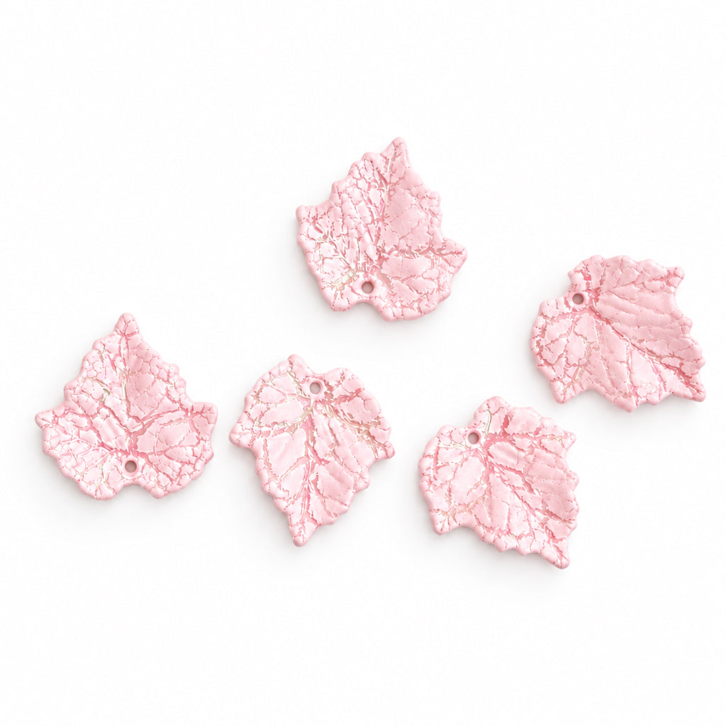 Pack of 20 pastel acrylic maple leaf beads