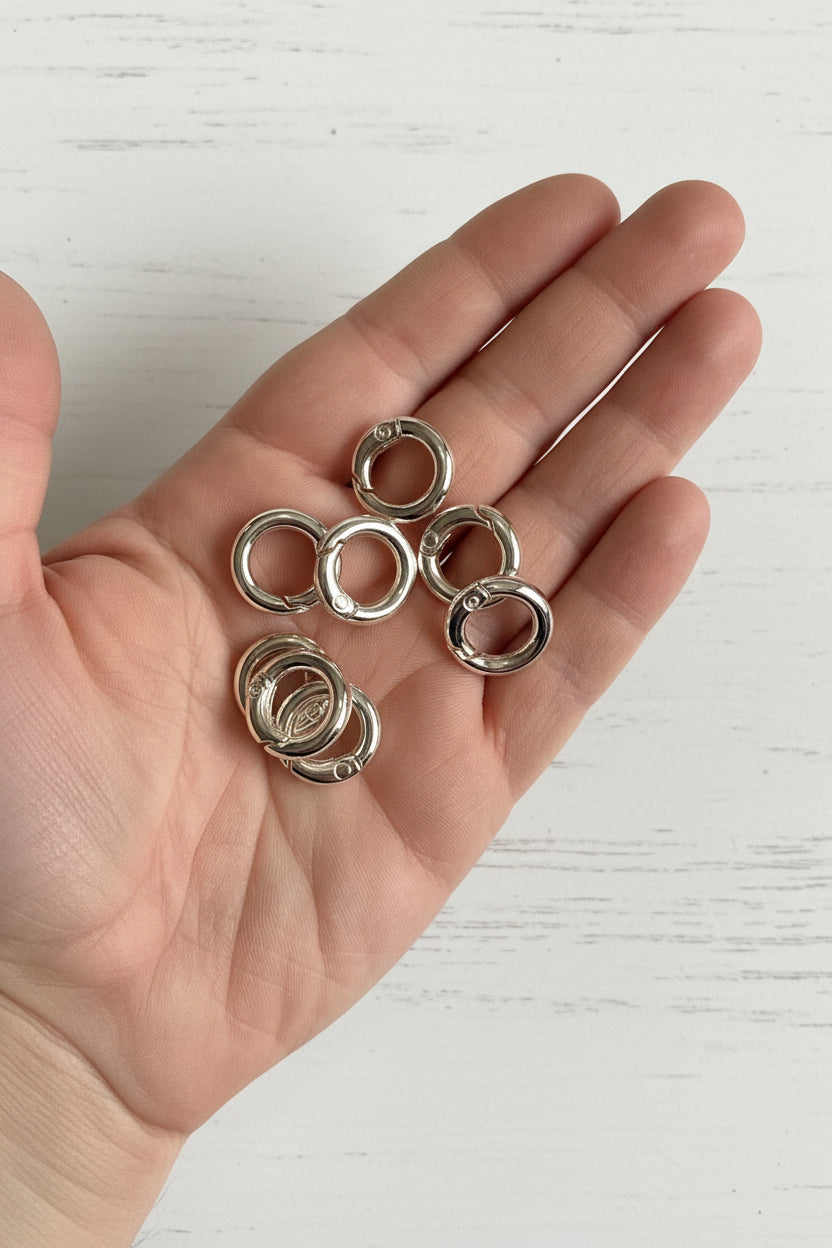 18mm metal O ring for keychain making and jewellery projects, sold individually