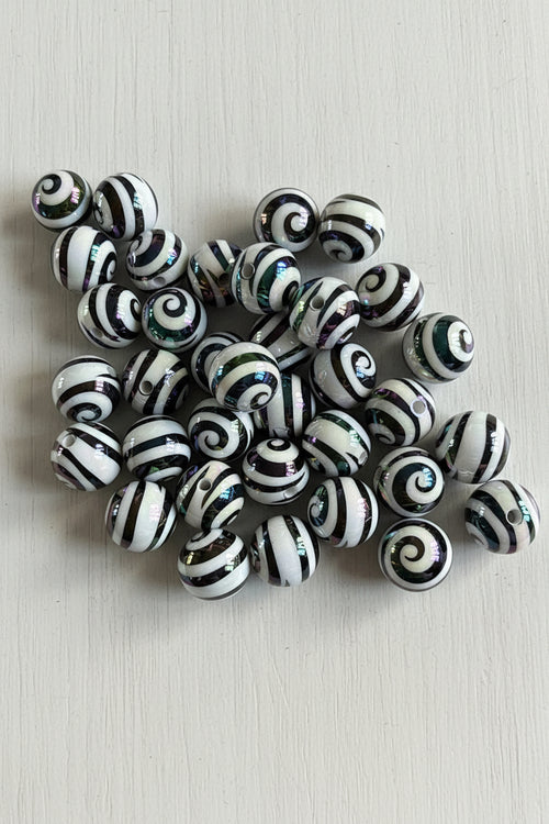 16mm black and white swirl beads pack of 5 – monochrome craft beads for pens and jewellery making | Kingyscrafts