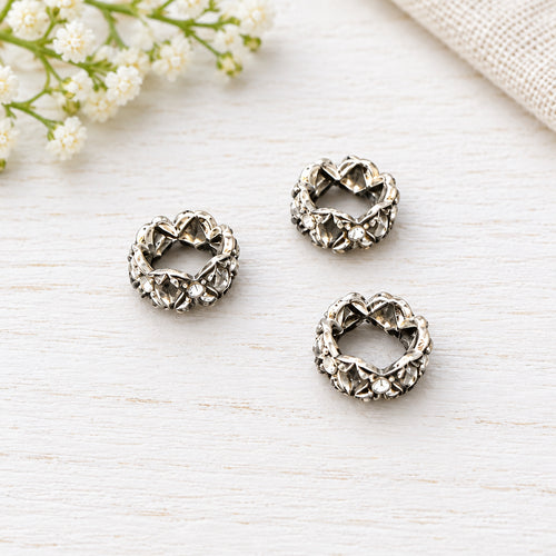 12 mm metal fancy flower spacers, pack of 10.