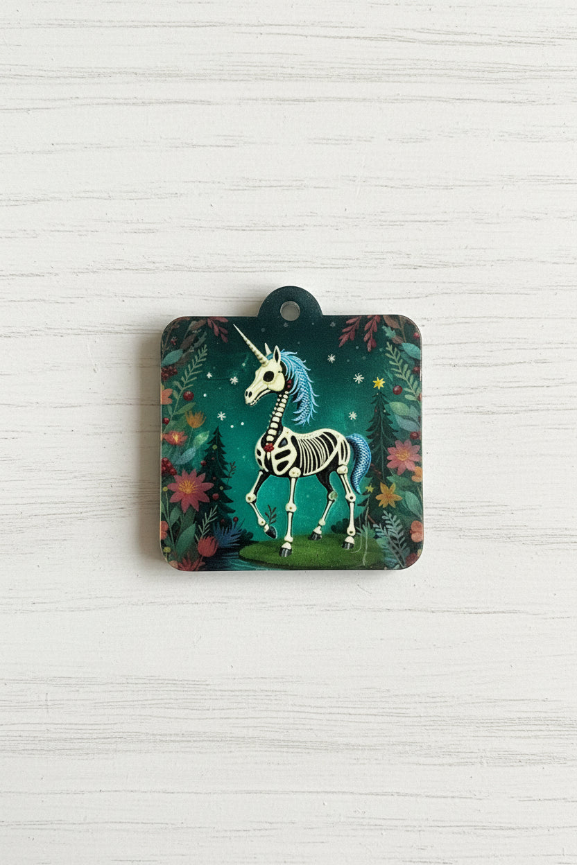 Halloween acrylic tag pendant for keychains in spooky design – sold individually