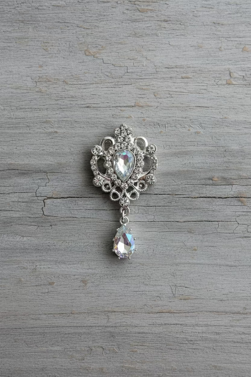 Silver Metal Pendant with Dangle