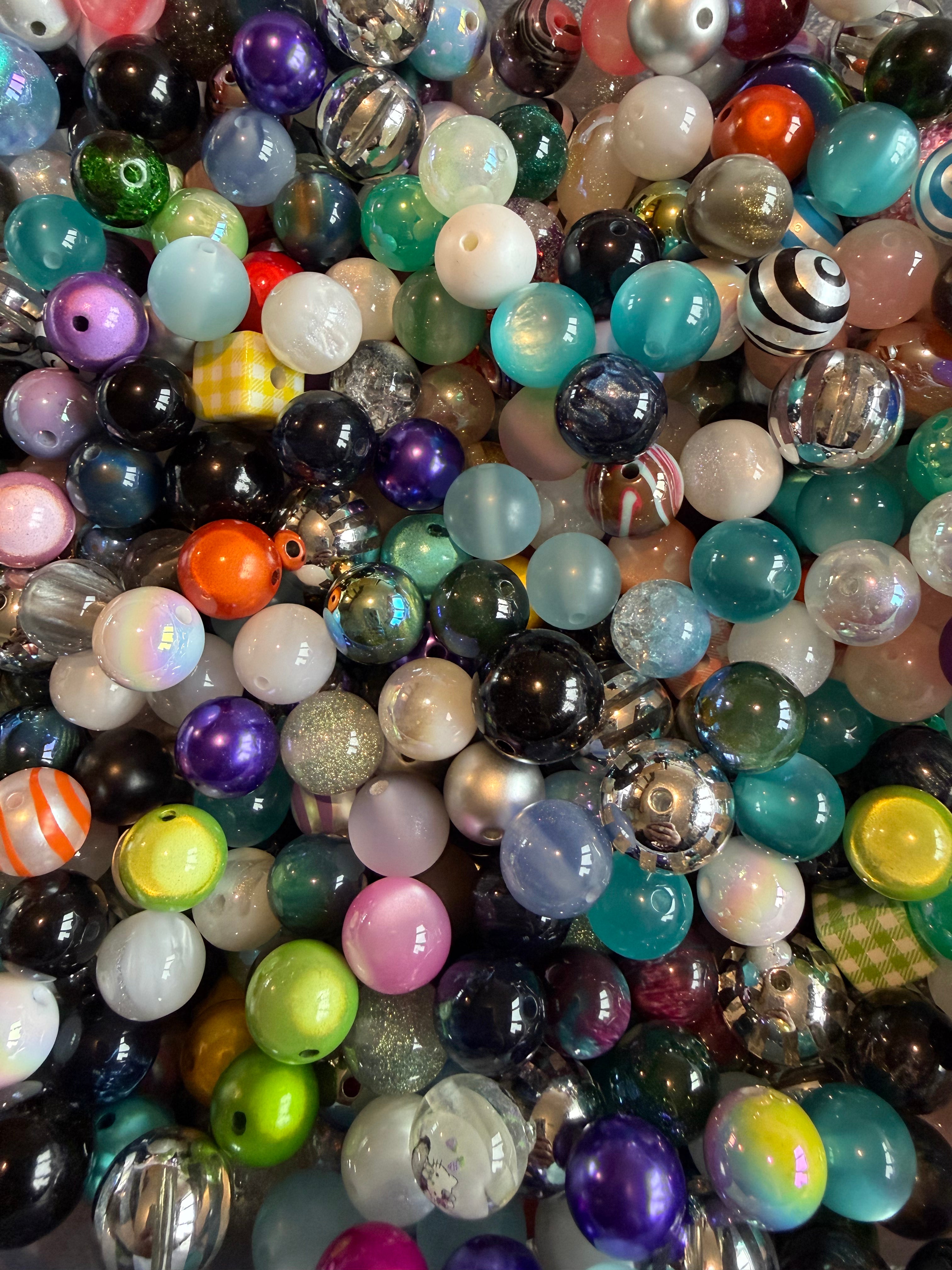 Large bag of mixed beads approximately 100g for jewellery making and craft projects - Kingyscrafts